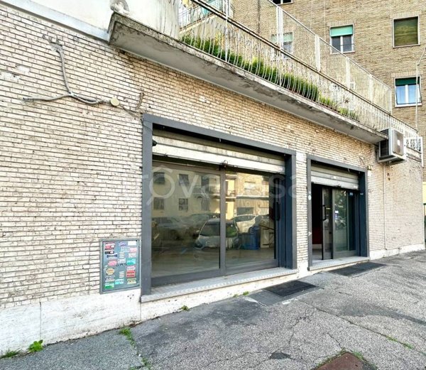 negozio in vendita a Roma in zona Della Vittoria