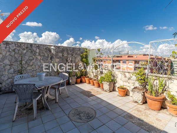 appartamento in vendita a Roma in zona Ostiense