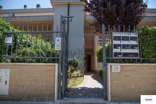 appartamento in vendita a Roma in zona Mezzocammino