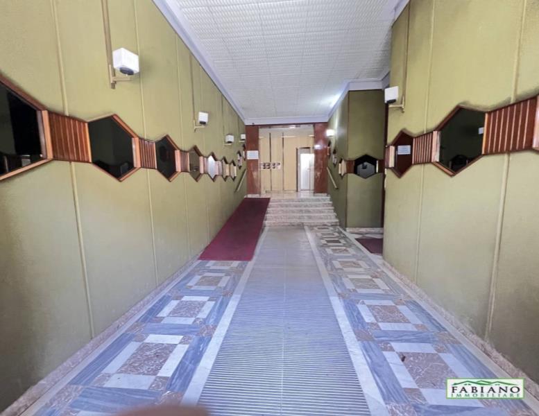 appartamento in vendita a Roma in zona Appio Latino