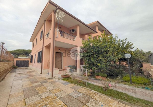 appartamento in vendita a Roma in zona Casal Morena