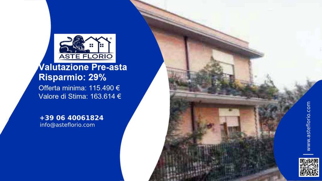 appartamento in vendita a Roma in zona Colle Prenestino