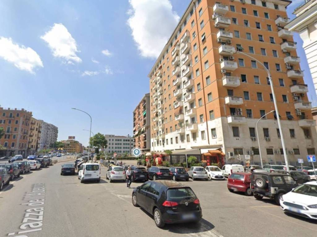 appartamento in vendita a Roma in zona Appio Latino