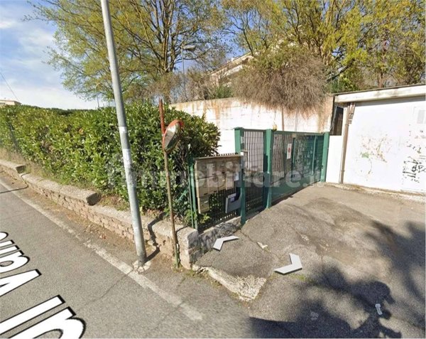 casa indipendente in vendita a Roma in zona Valle Muricana