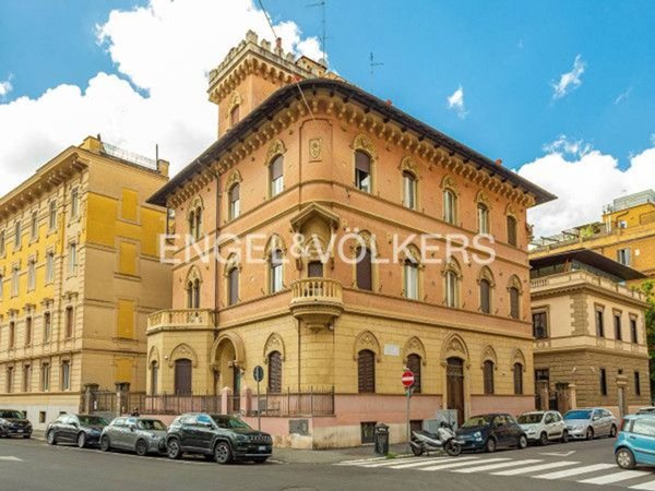 appartamento in vendita a Roma in zona Rione Prati
