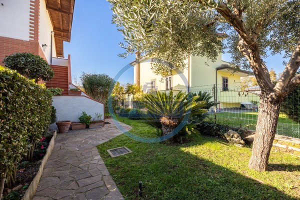 appartamento in vendita a Roma in zona Casal Palocco