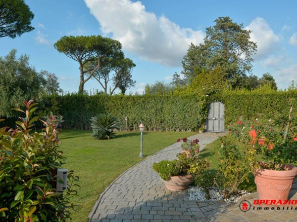 casa indipendente in vendita a Roma in zona Castel di Leva