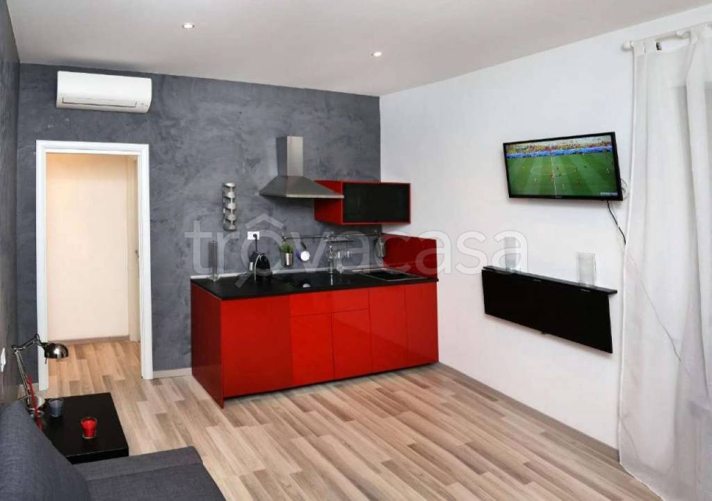 negozio in vendita a Roma in zona Ostiense