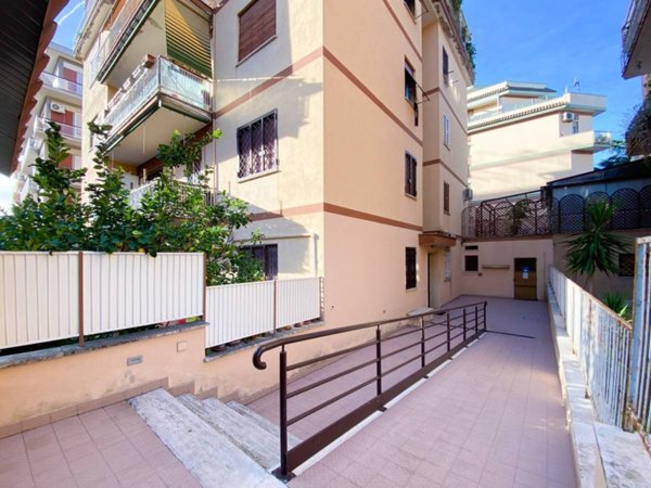 appartamento in vendita a Roma in zona Torrevecchia