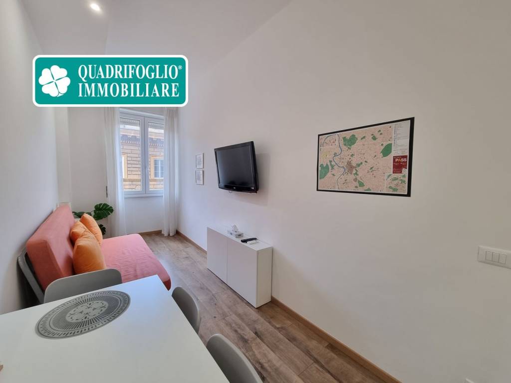 appartamento in vendita a Roma in zona Tuscolano