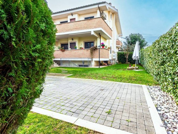 appartamento in vendita a Roma in zona Portuense