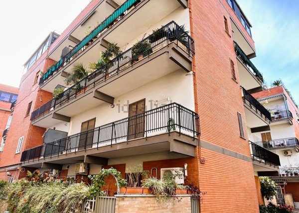 appartamento in vendita a Roma in zona Portuense