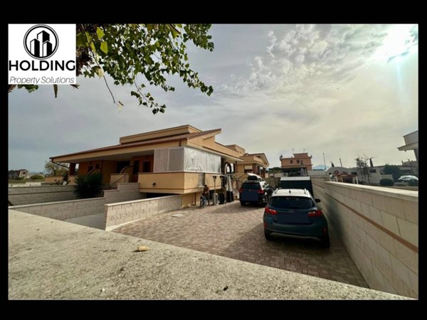 casa indipendente in vendita a Roma in zona Tor Vergata/Torrenova