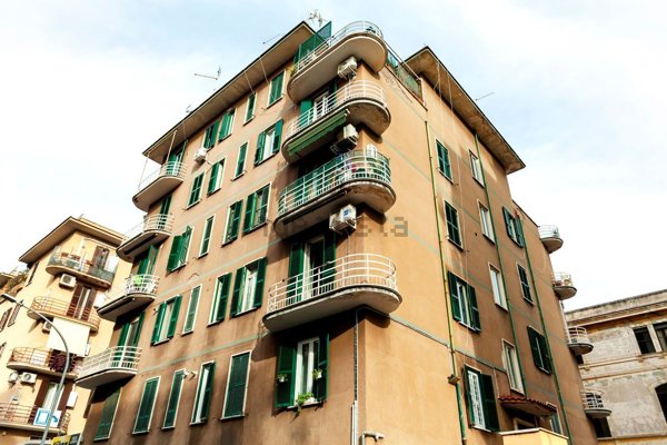 appartamento in vendita a Roma in zona Appio Latino