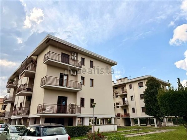 appartamento in vendita a Roma in zona Casal Morena