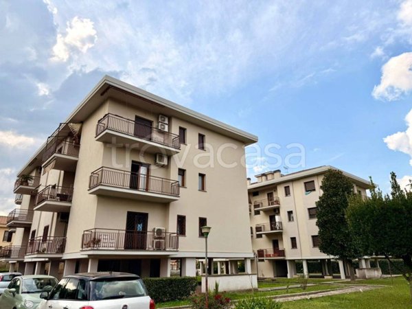 appartamento in vendita a Roma in zona Casal Morena