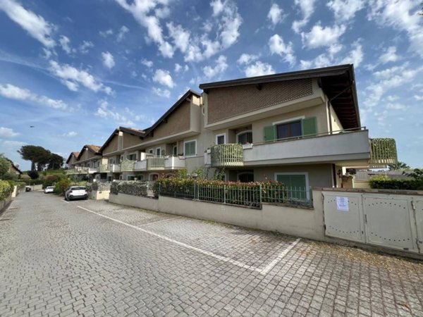 appartamento in vendita a Roma in zona Casalotti