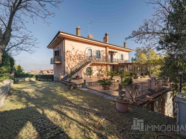 casa indipendente in vendita a Roma in zona Tor Vergata/Torrenova