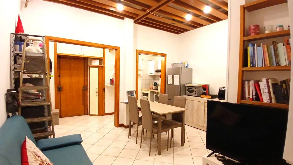 appartamento in vendita a Roma in zona Esquilino