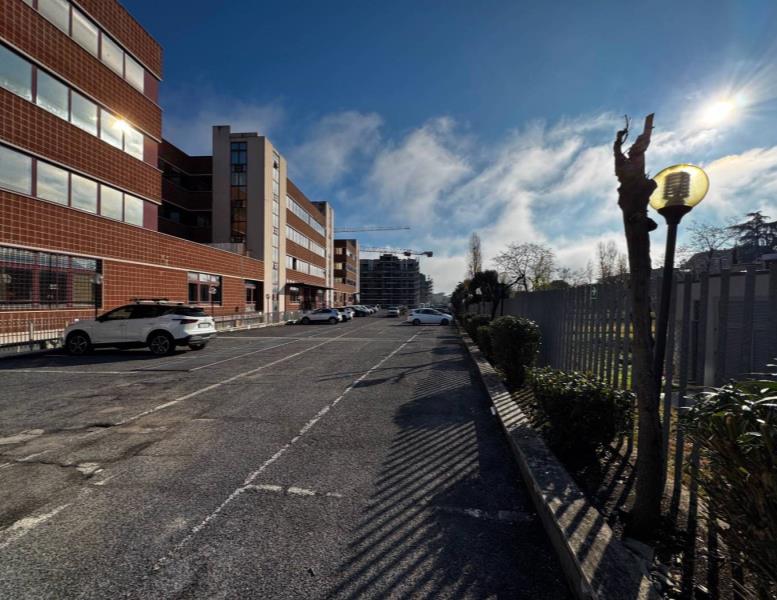 ufficio in vendita a Roma in zona Monte Sacro/Talenti