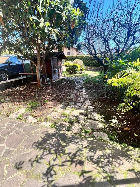 appartamento in vendita a Roma in zona Giuliano Dalmata