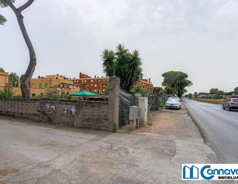 appartamento in vendita a Roma in zona Casal Palocco