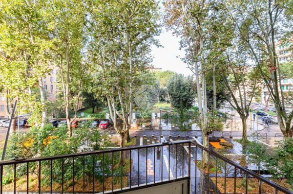 appartamento in vendita a Roma in zona Ostiense