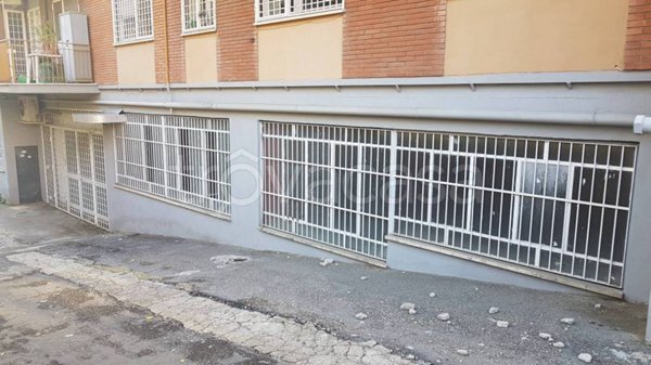 negozio in vendita a Roma in zona Salario