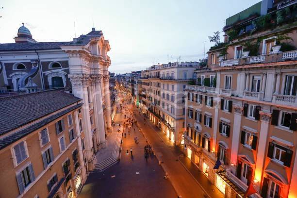 negozio in vendita a Roma in zona Trevi-Colonna