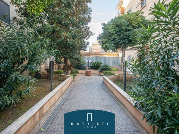 appartamento in vendita a Roma in zona Torrevecchia