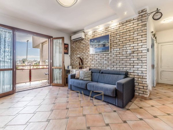 appartamento in vendita a Roma in zona Casal Palocco