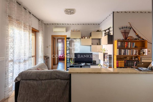 appartamento in vendita a Roma in zona Valle Muricana