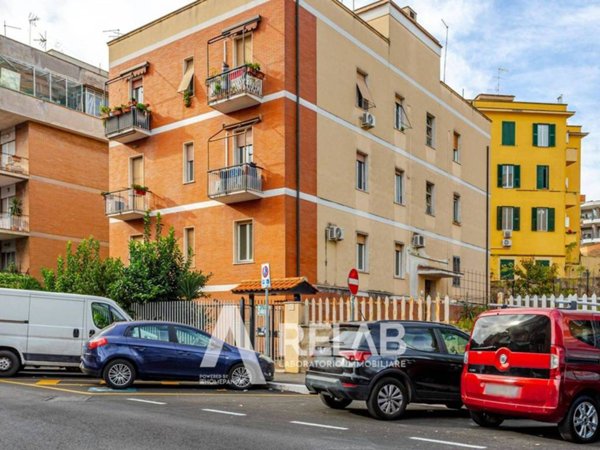 appartamento in vendita a Roma in zona Prenestino-Centocelle