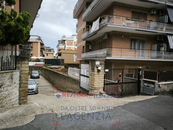 ufficio in vendita a Roma in zona Gianicolense