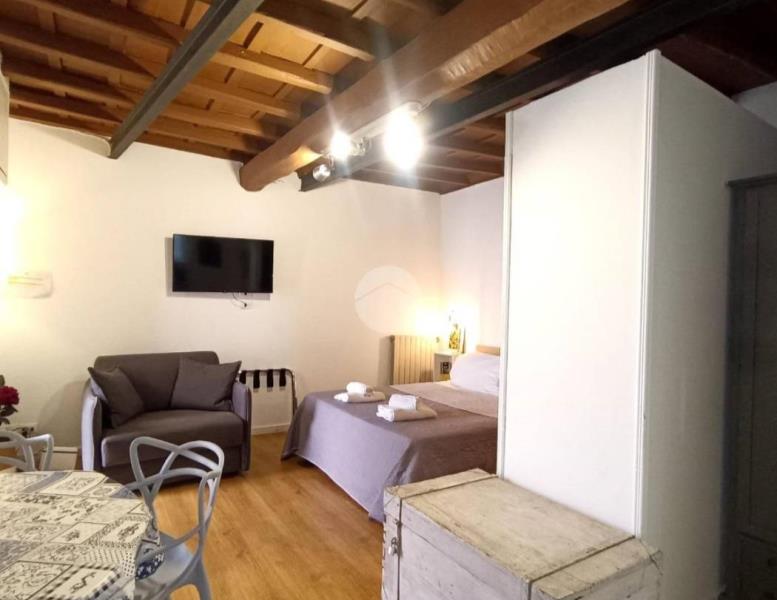 appartamento in vendita a Roma in zona Rione Monti/Campitelli