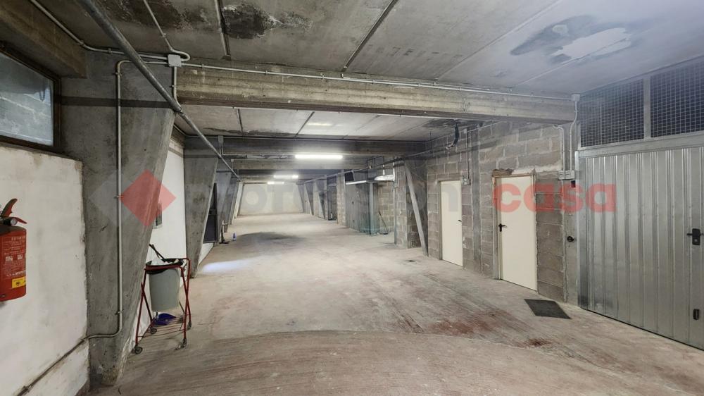 locale di sgombero in vendita a Roma in zona Ostiense