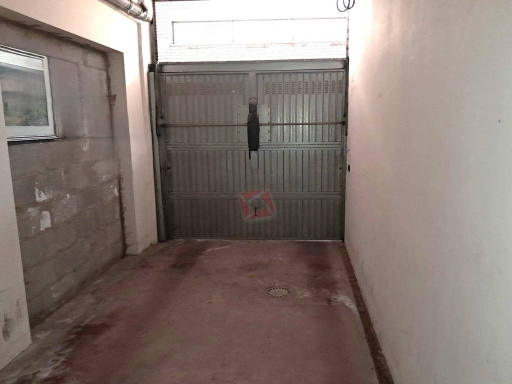 negozio in vendita a Roma in zona Finocchio