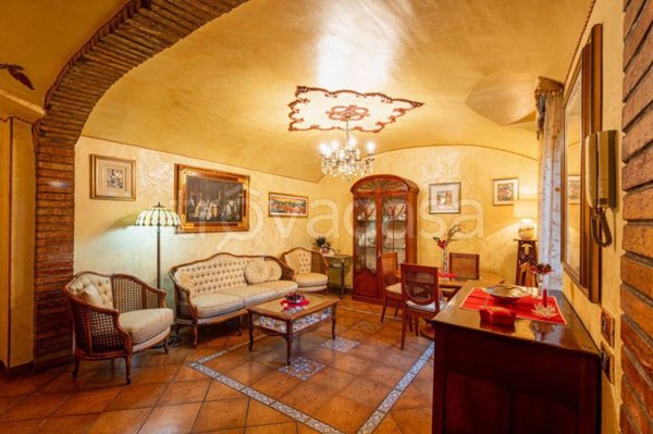 casa indipendente in vendita a Roma in zona Prenestino-Labicano