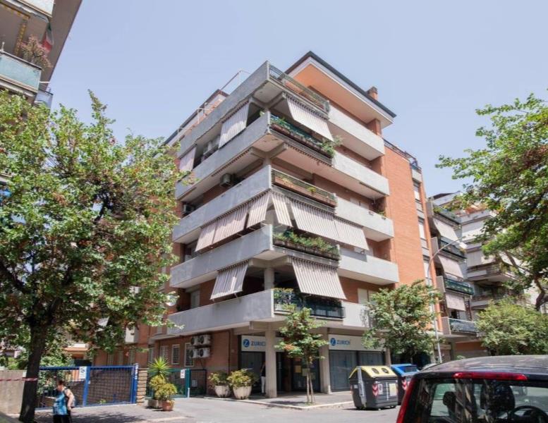 appartamento in vendita a Roma in zona Ostia