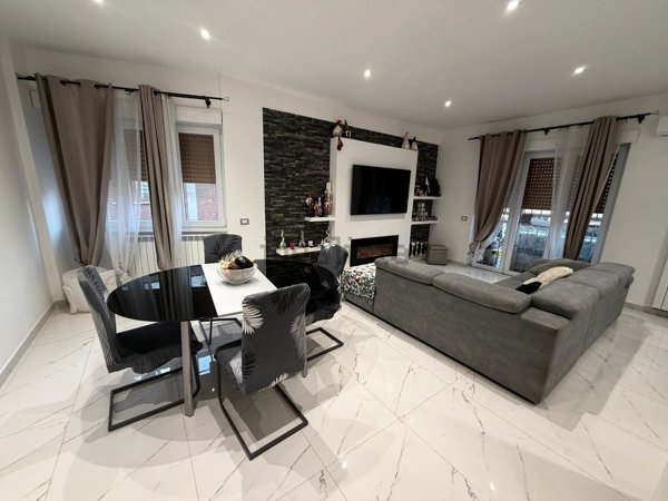 appartamento in vendita a Roma in zona Romanina