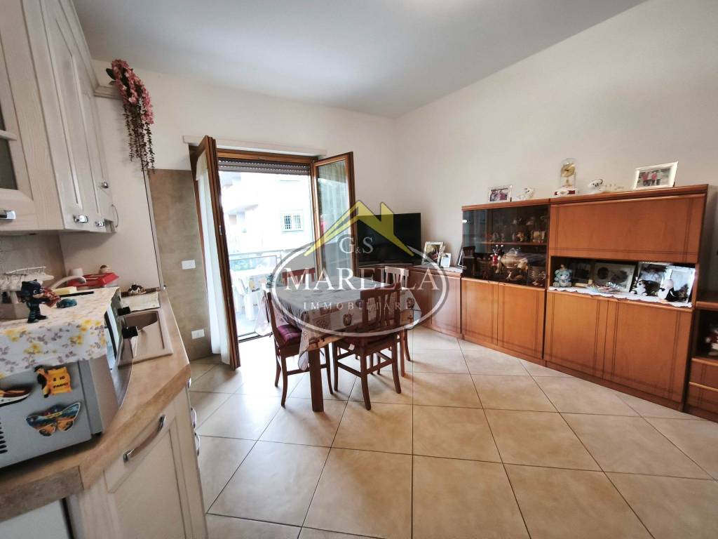 appartamento in vendita a Roma in zona Selva Candida