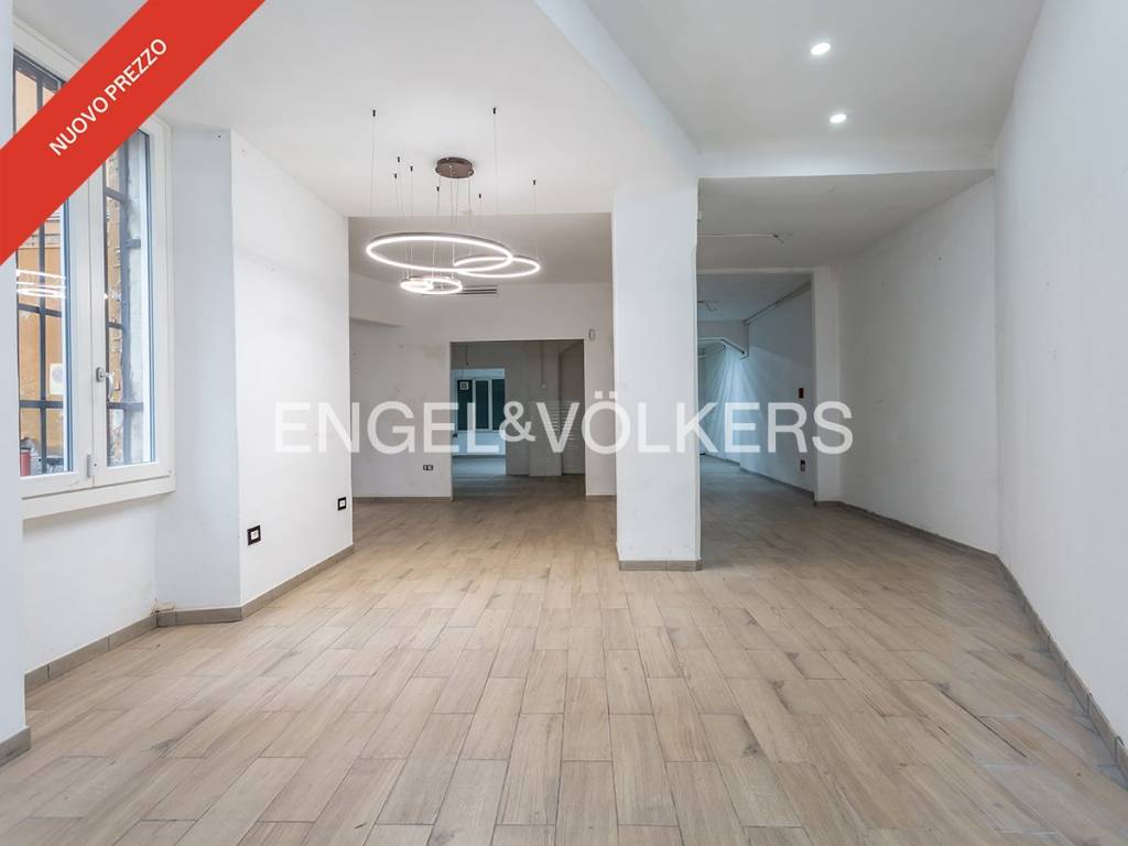 locale commerciale in vendita a Roma in zona Della Vittoria