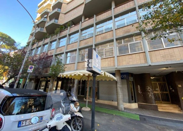 negozio in vendita a Roma in zona Gianicolense
