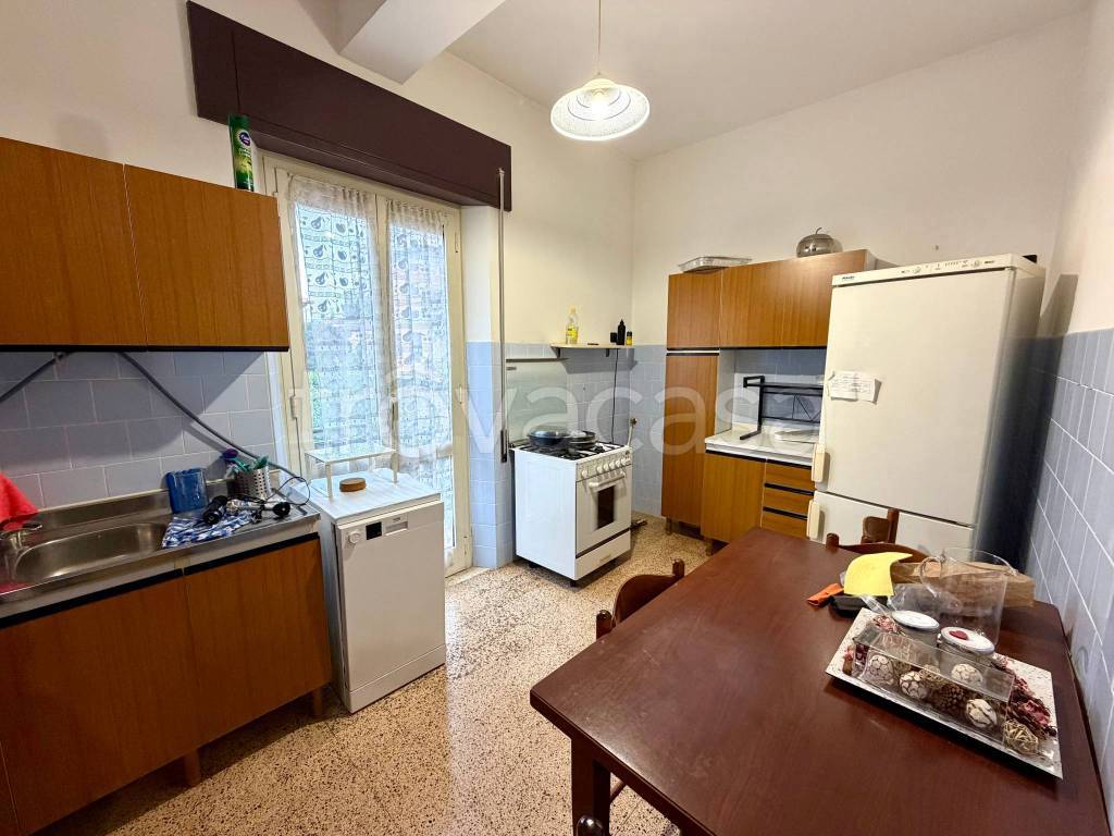 appartamento in vendita a Roma in zona Casal Morena