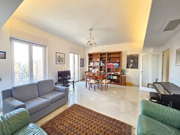 casa indipendente in vendita a Roma in zona Appio Latino