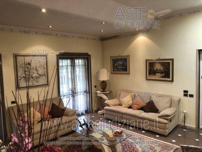 casa indipendente in vendita a Roma in zona Casal Morena