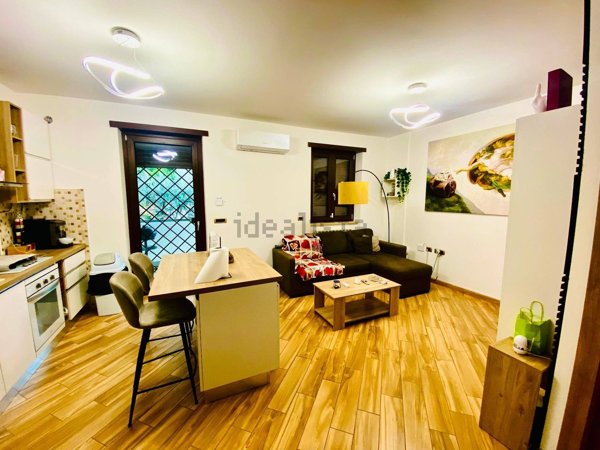 appartamento in vendita a Roma in zona Selva Candida