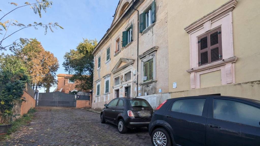 appartamento in vendita a Roma in zona Prenestino-Centocelle