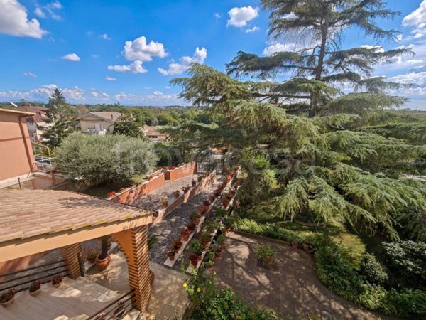 casa indipendente in vendita a Roma in zona Casalotti