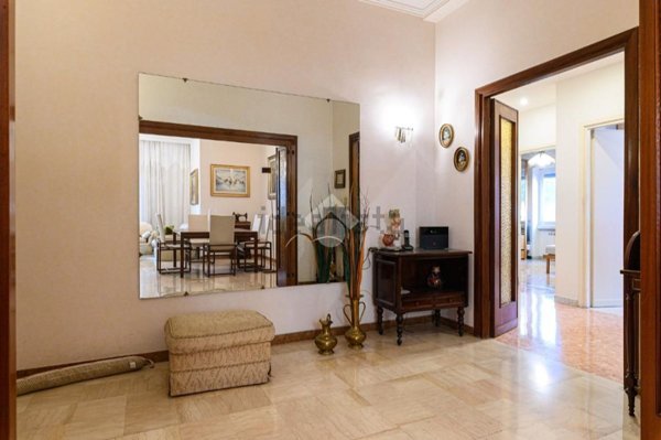 appartamento in vendita a Roma in zona Tuscolano